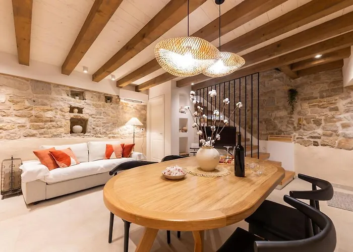 Casa Di Pietra Stone House *