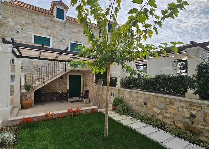Casa Di Pietra Stone House شقة Kaštela